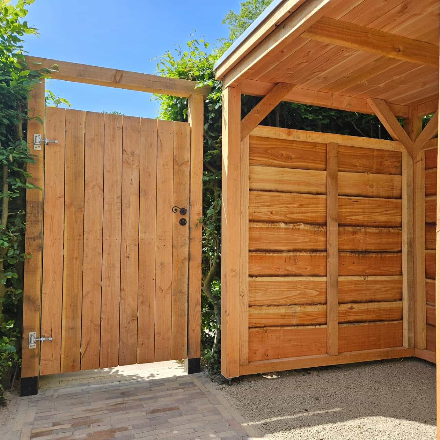 Fietsenschuur van Douglas hout